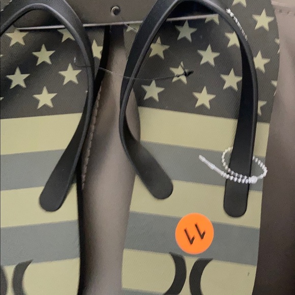 Hurley flip flops - Picture 6 of 9
